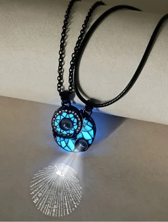 Moon & Sun Projection Couple Necklaces – 100 Languages
